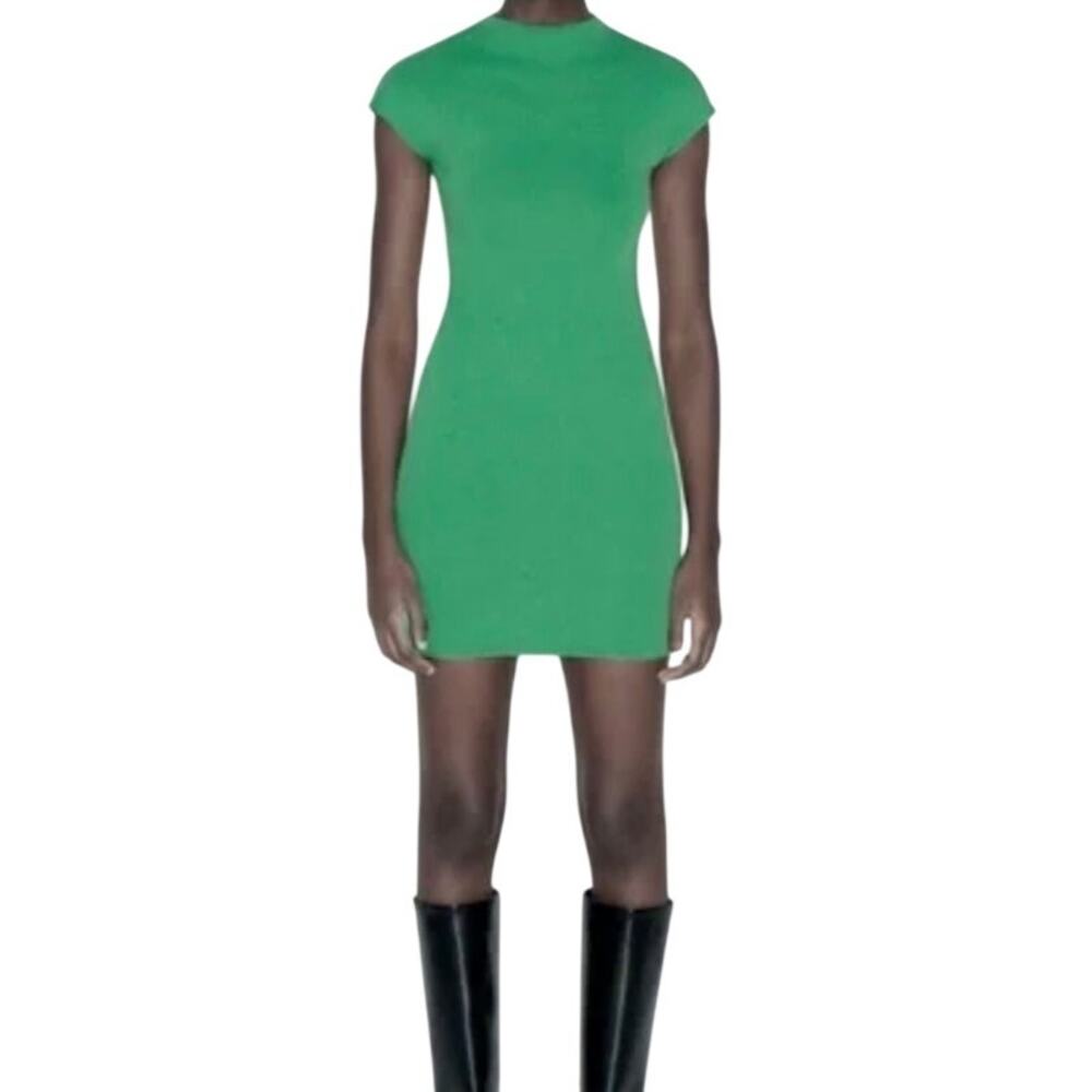 Minimalist Modern Chic Structured Kelly Green Fitted Mini Short Sleeve Dress M